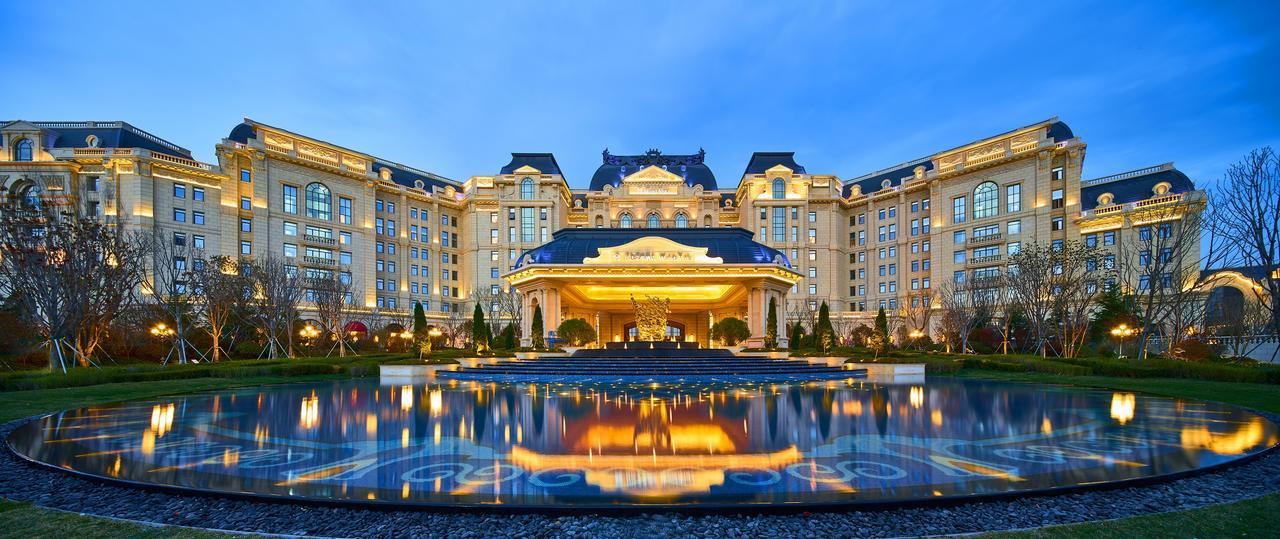 Hotel Wanda Vista Qingdao Movie Metropolis Exterior foto